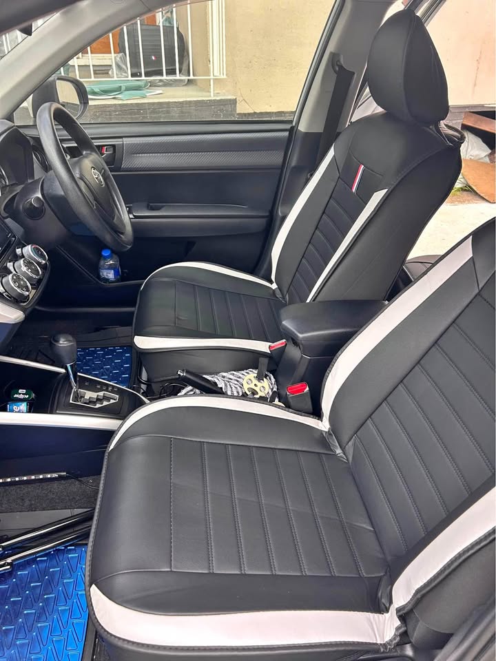 Universal car seat covers with perfect fitting - 1